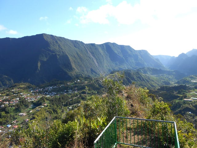 Le tour du Piton Maillot depuis la Mare à Vieille Place