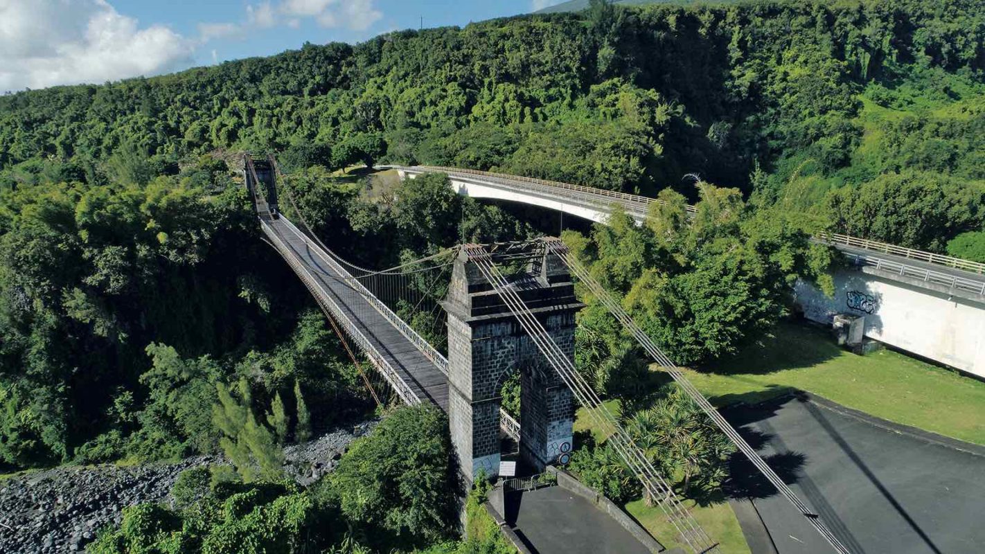 Pont suspendu de la Rivière de l’Est