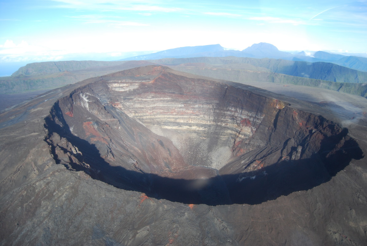Survol Le Piton de la Fournaise
